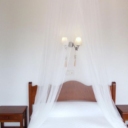 Hostal Rey Santa Eularia des Riu Buitenkant foto