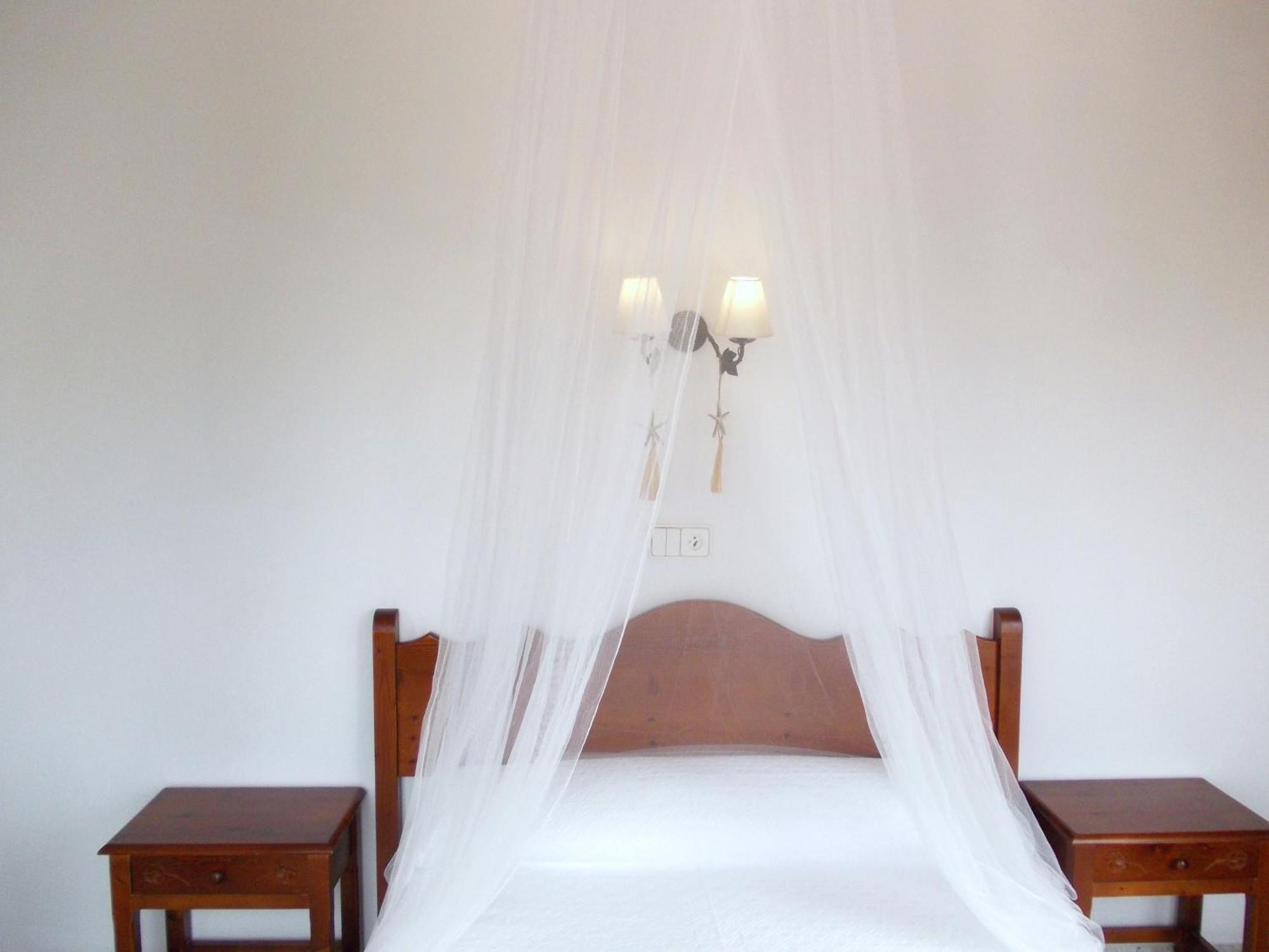 Hostal Rey Santa Eularia des Riu Buitenkant foto