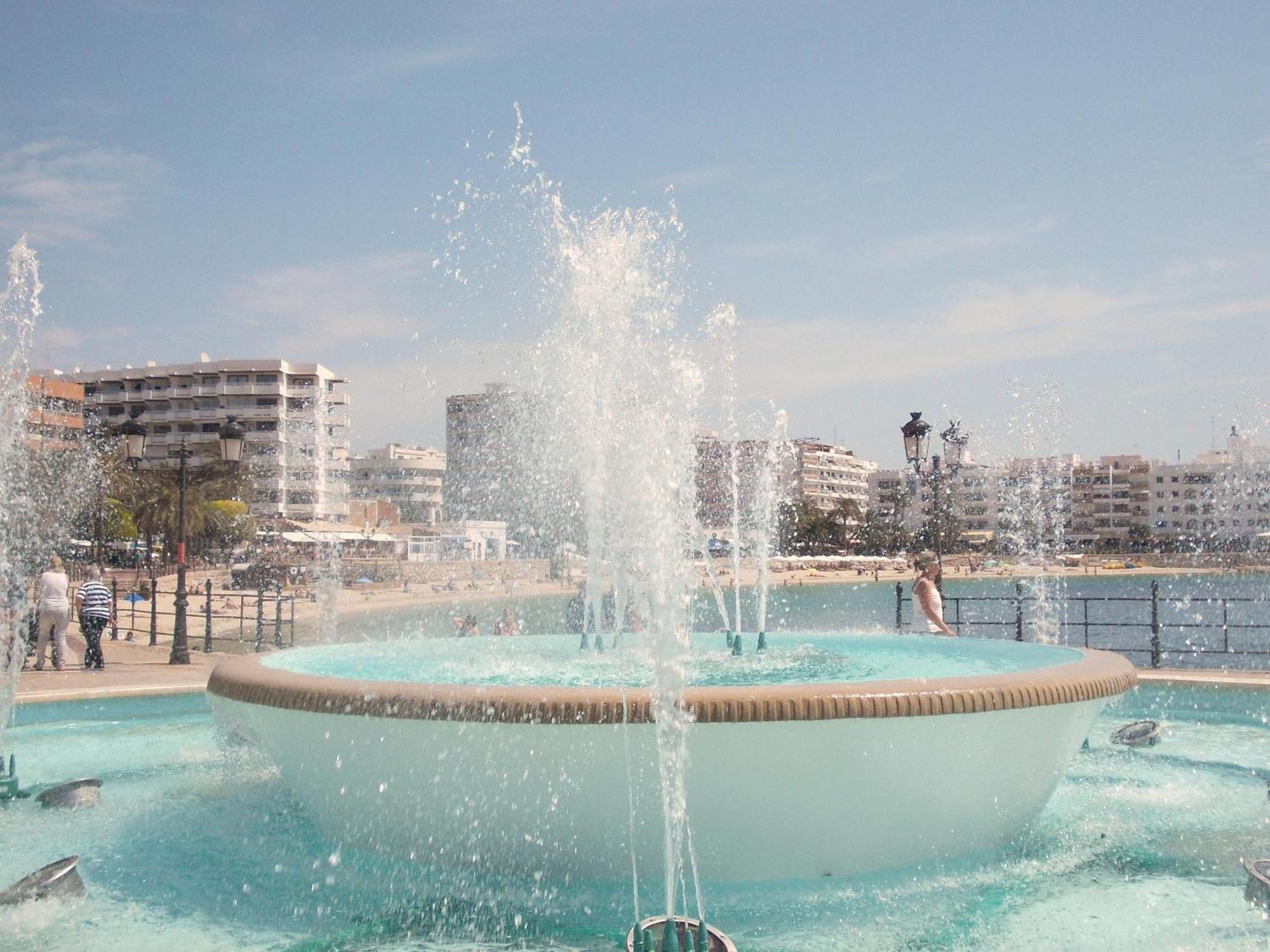 Hostal Rey Santa Eularia des Riu Buitenkant foto